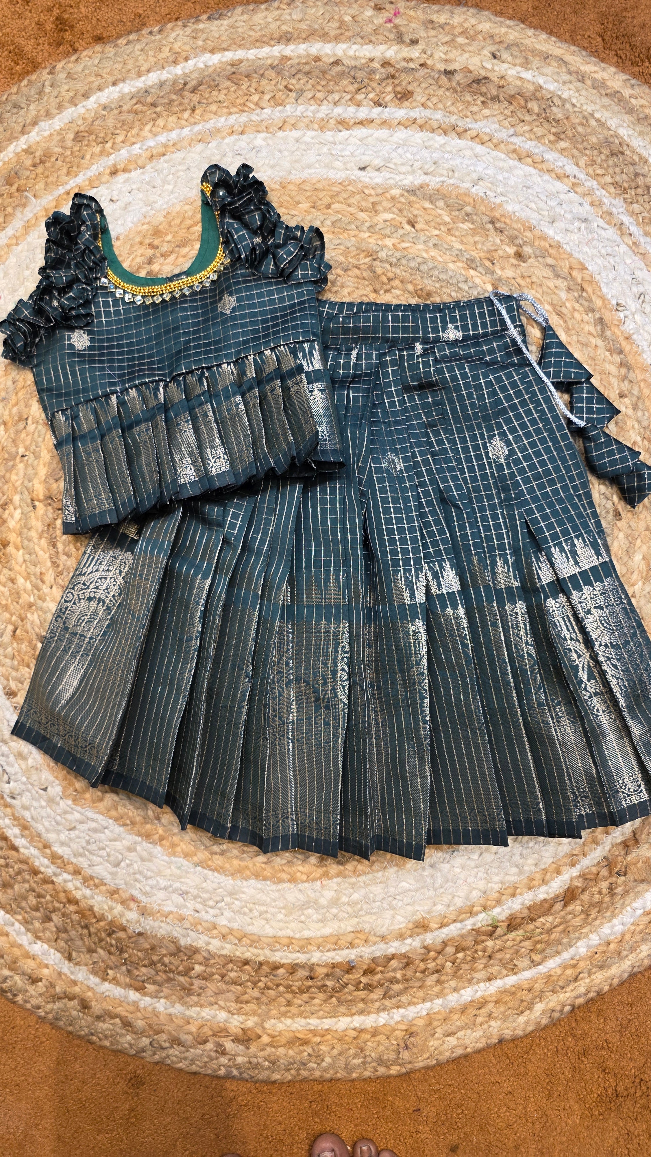 (SB553)Mehendi Green Pavadai Sattai
