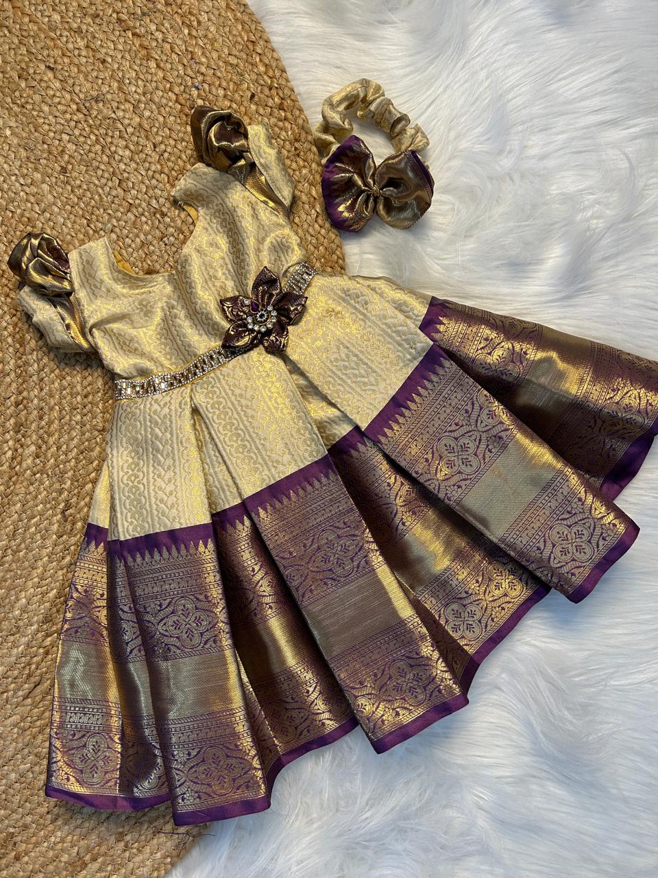 (SB257)Platina Silk Gown