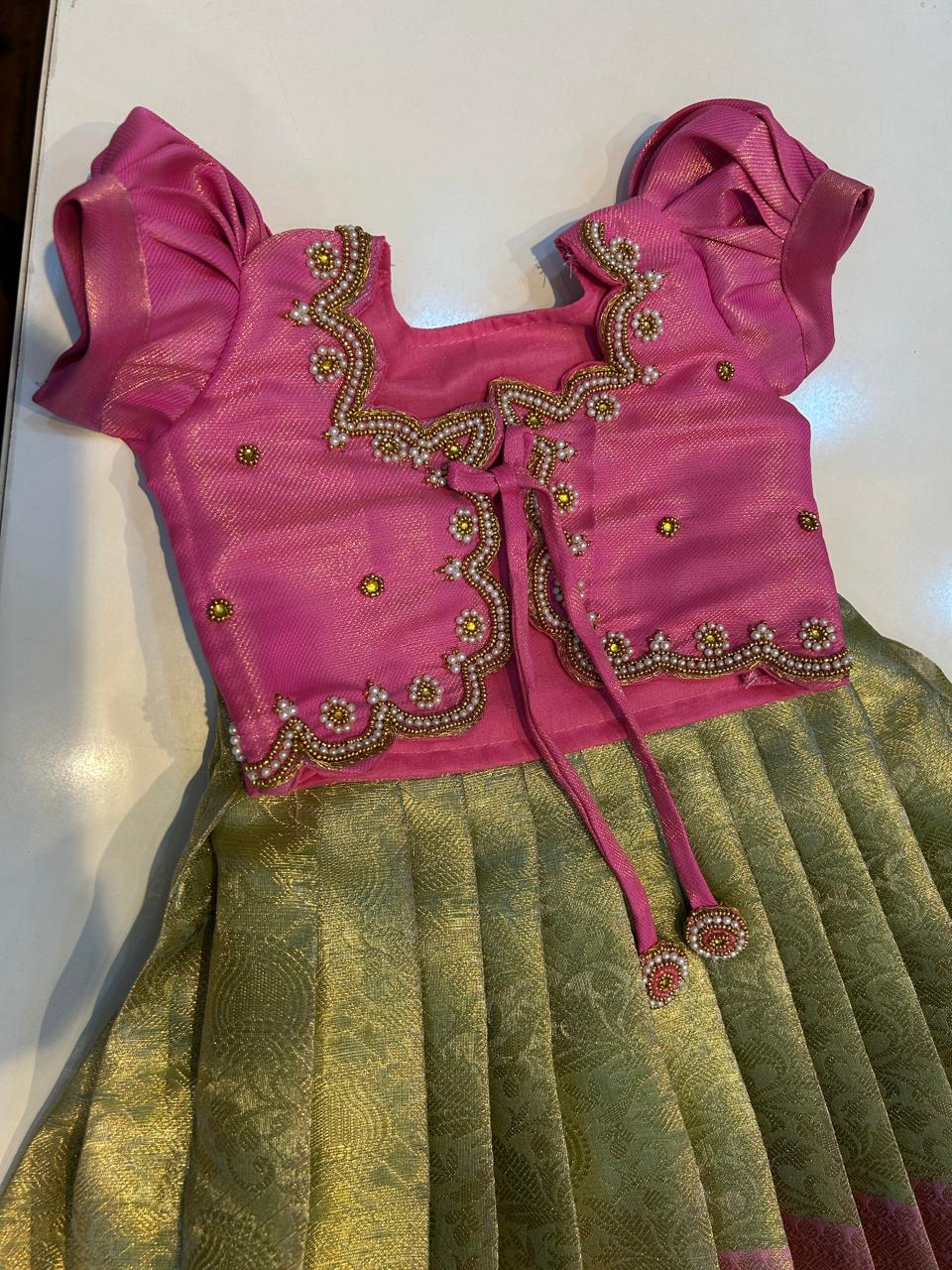 (SB337)Pastel Green with Pink Aari Overcoat