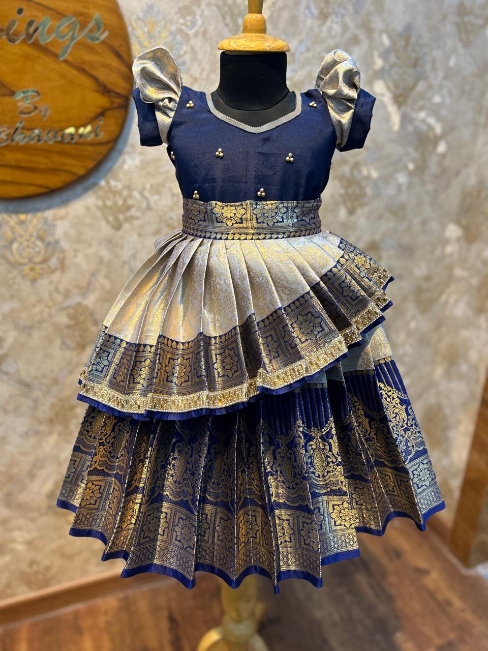 (SB354)Kanima - Removable Layer Semi Silk Gown