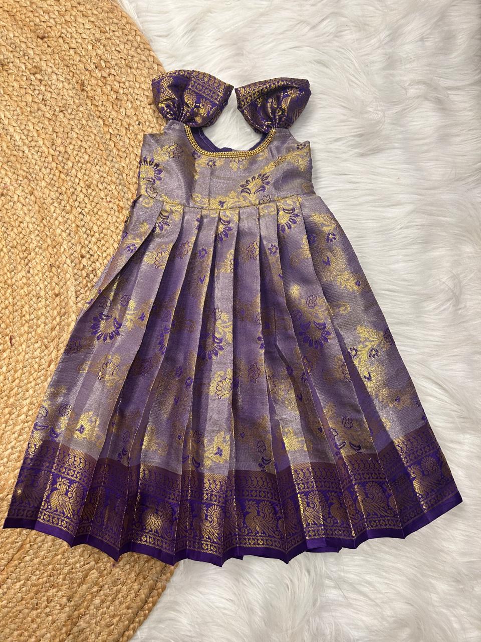 (SB361-B)Pattu and Tissue Gowns