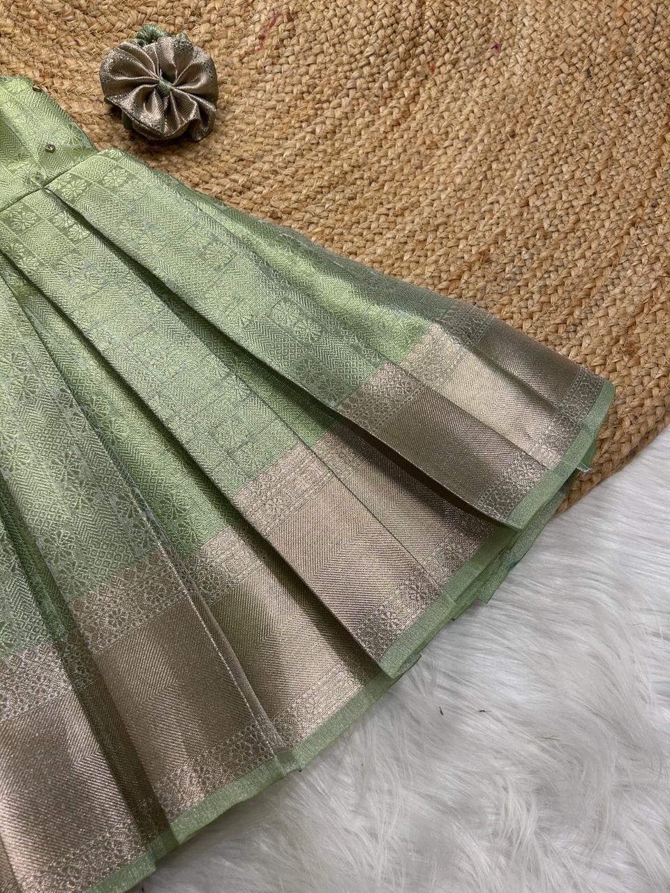 (SB363)Antique Pastel Green Silk Gown