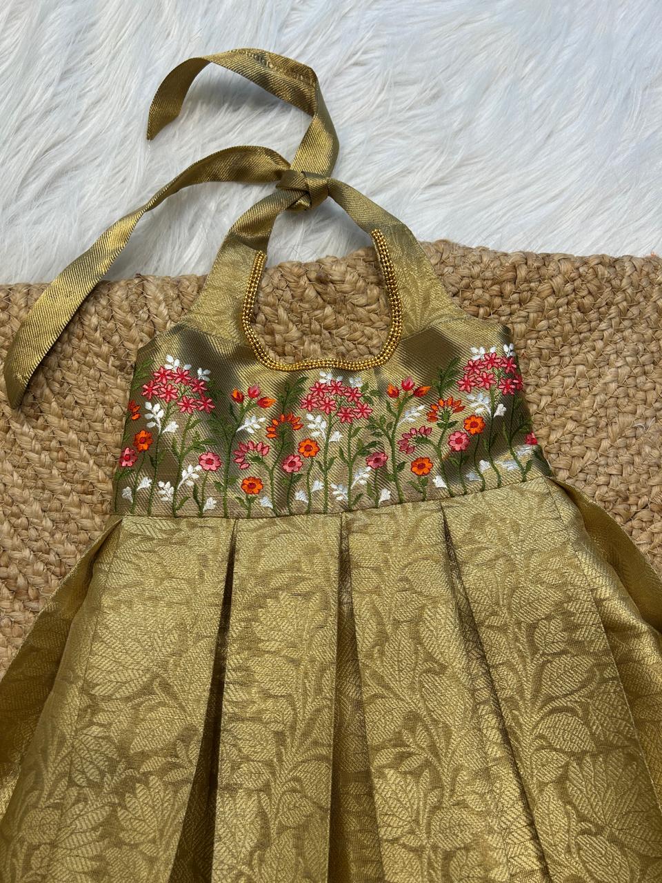 (SB371)Malare - Golden Embroidery Neeta Ambani Silk Gown