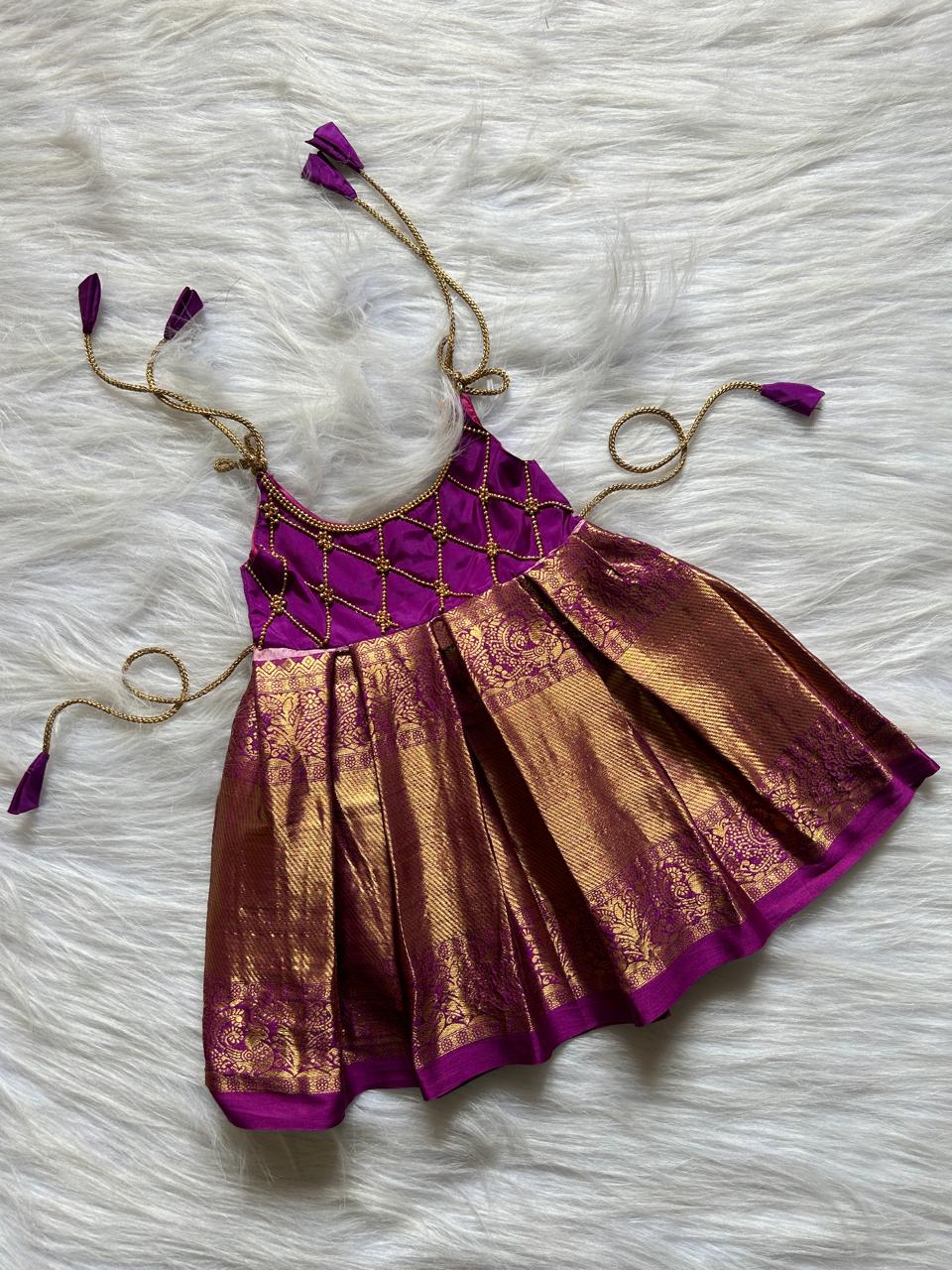 (SB120)Pink with Vadamalli Knot Hand Type Art Silk Gown