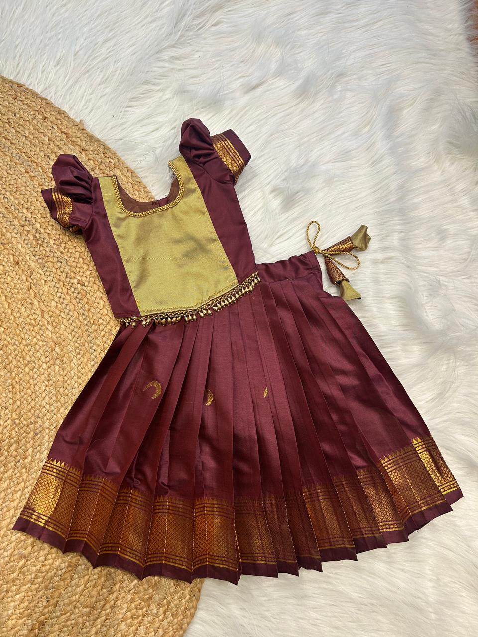 (SB381)Monica - Chocolate Brown Paithani Pavadai Sattai
