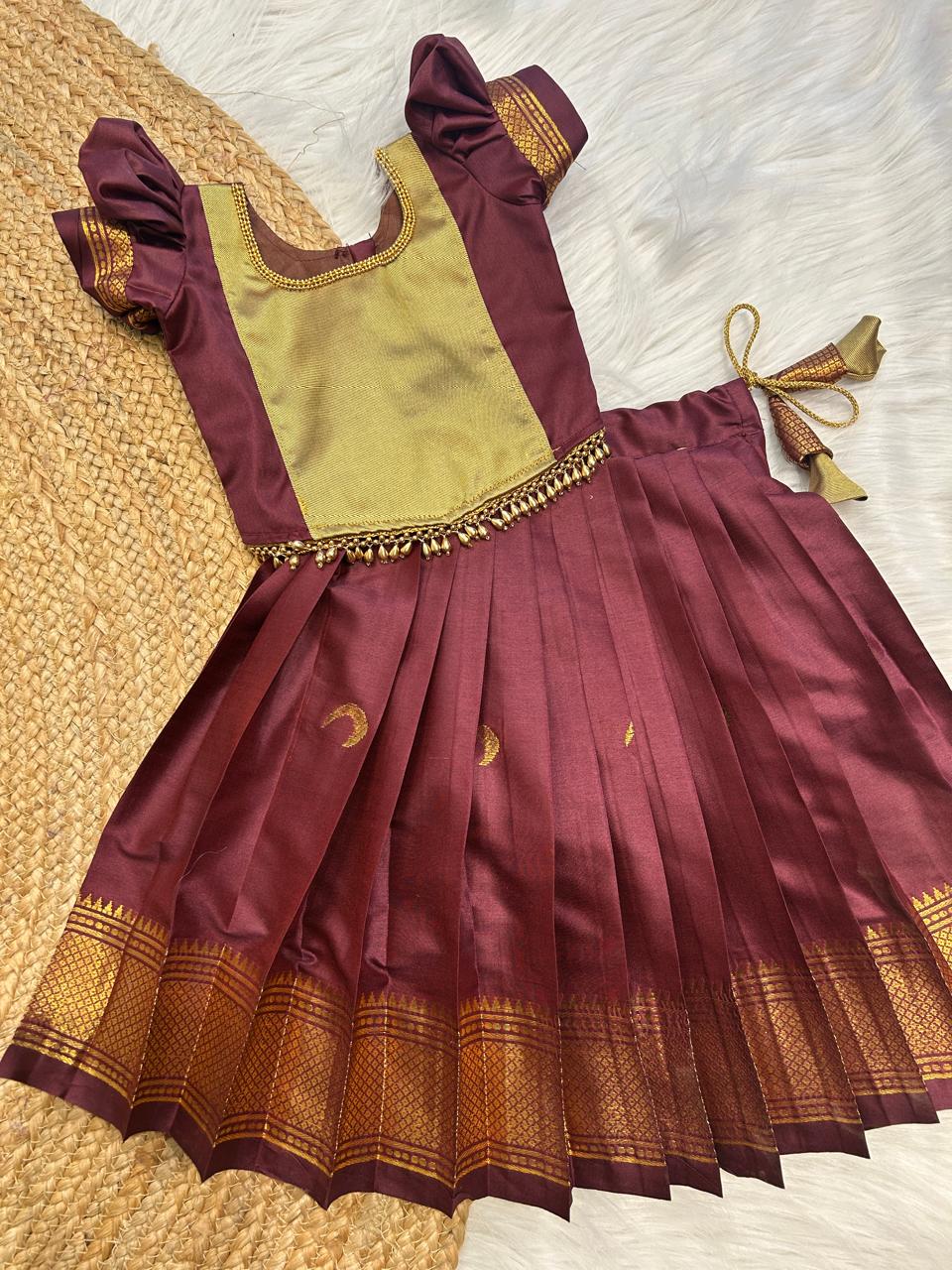 (SB381)Monica - Chocolate Brown Paithani Pavadai Sattai