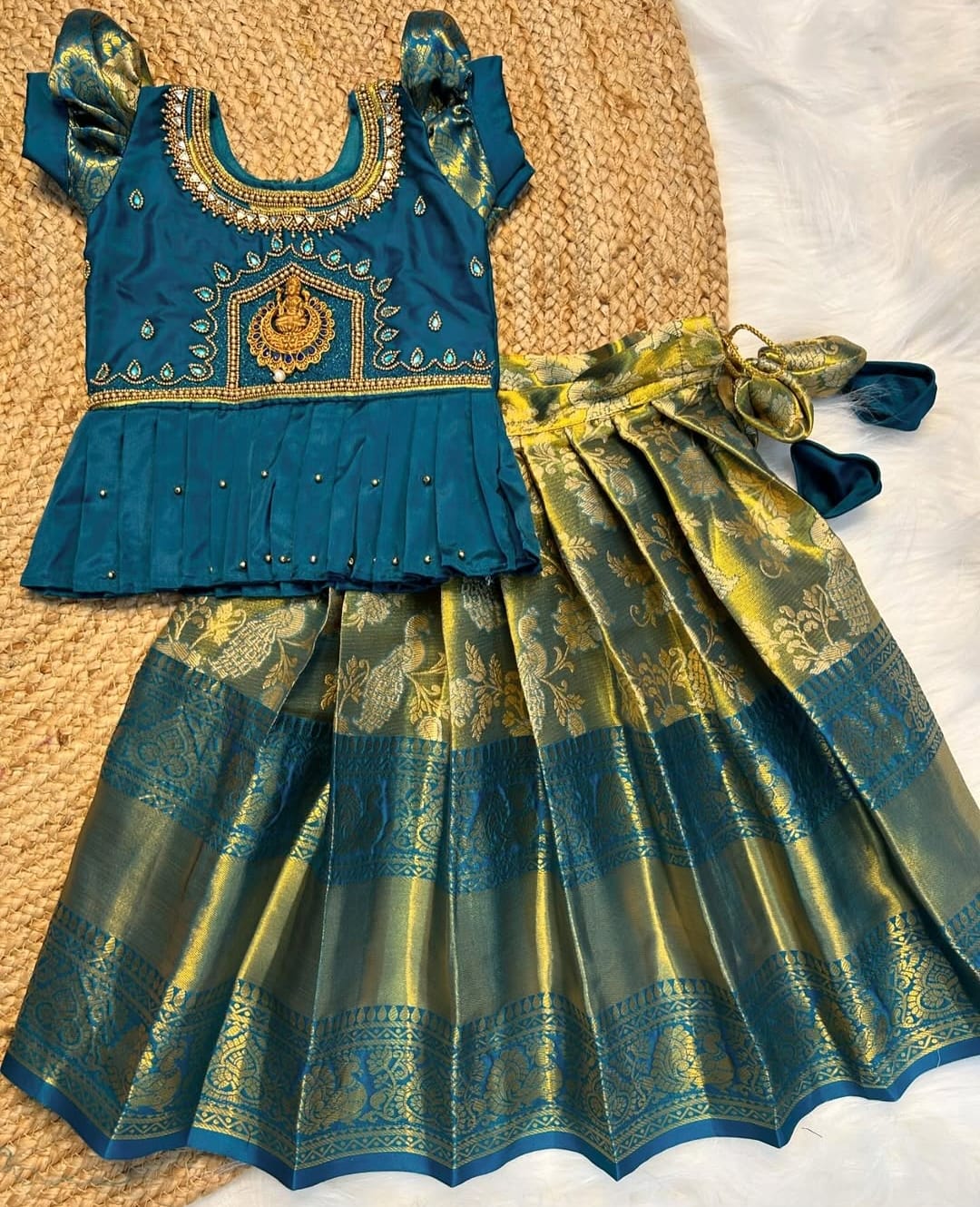 (SB014)Lolita Blue Kanchipuram Pavadai Sattai