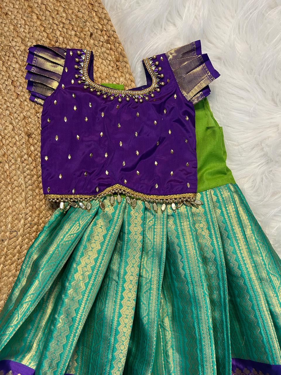 (SB252)Nayanthara in Samantha Pattern Silk