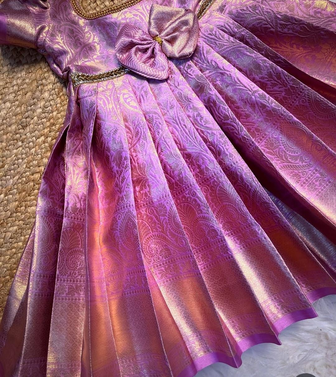 (SB290)Athirai Lavender Silk Gown