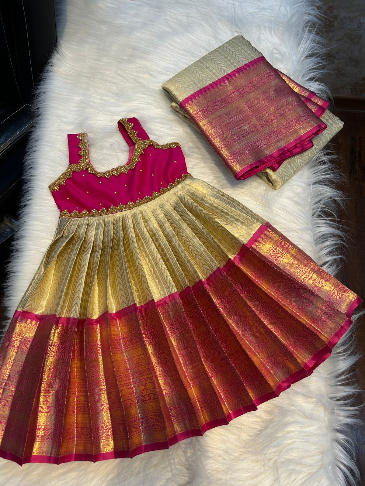 (SB399)Patrose Kanchipuram Silk Gown