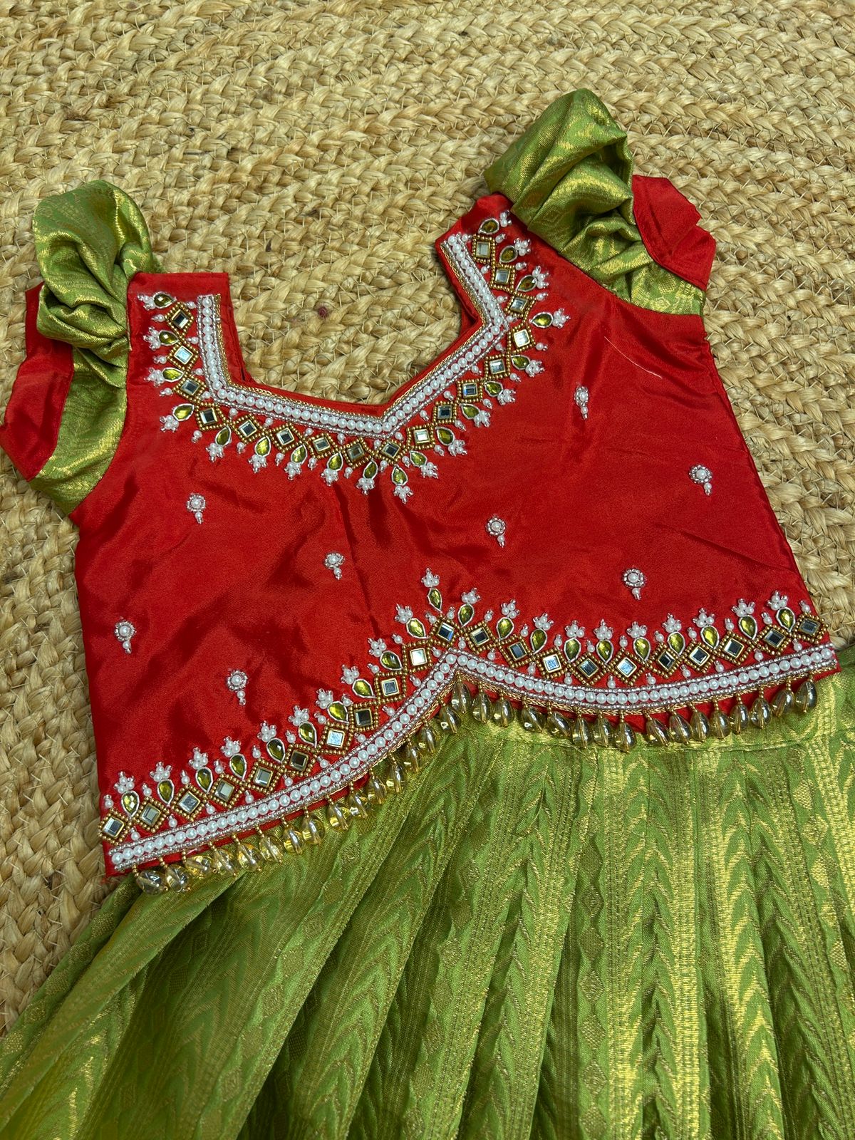 (SB404)Mirchi Red with Mehandi Green Kanchipuram Pattu Pavadai Sattai