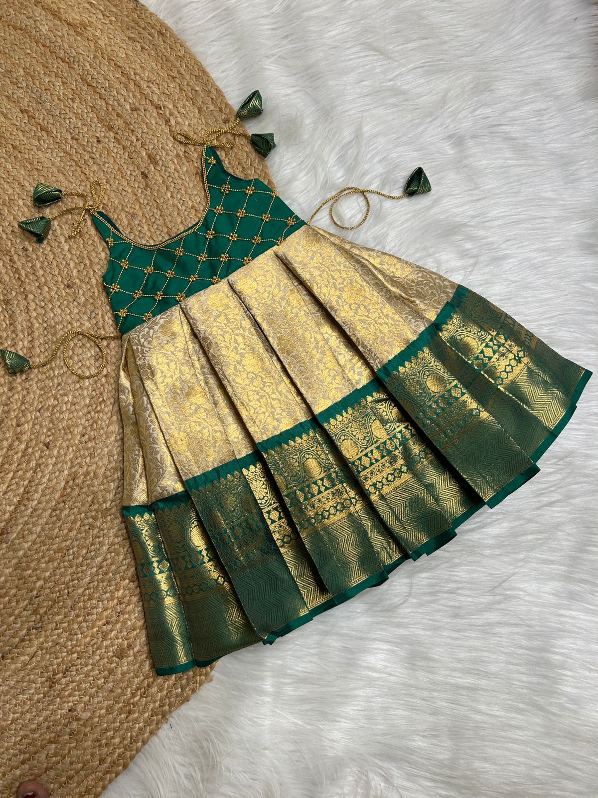 (SB412)Maragatham -  Green with Golden Kanchipuram Semi Silk Gown