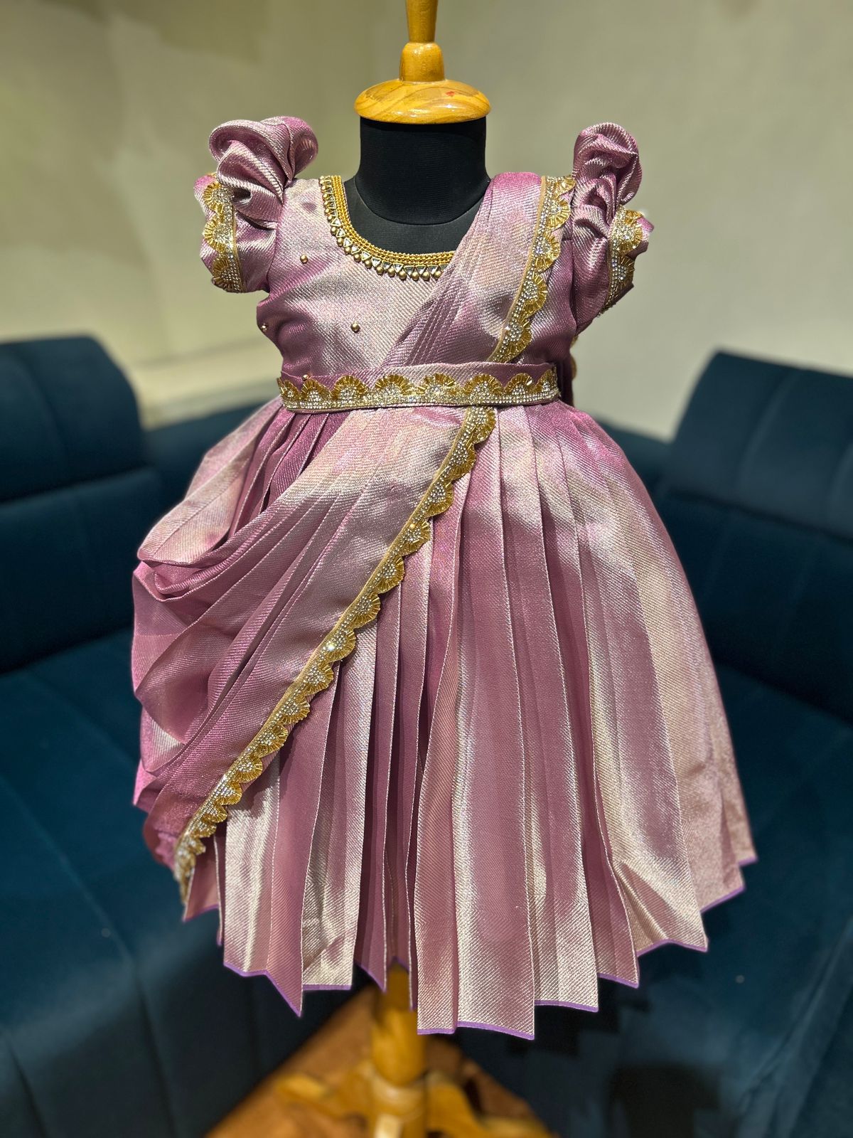 (SB419)Velza - Lavender Silk Gown with Full Shawl Pattern