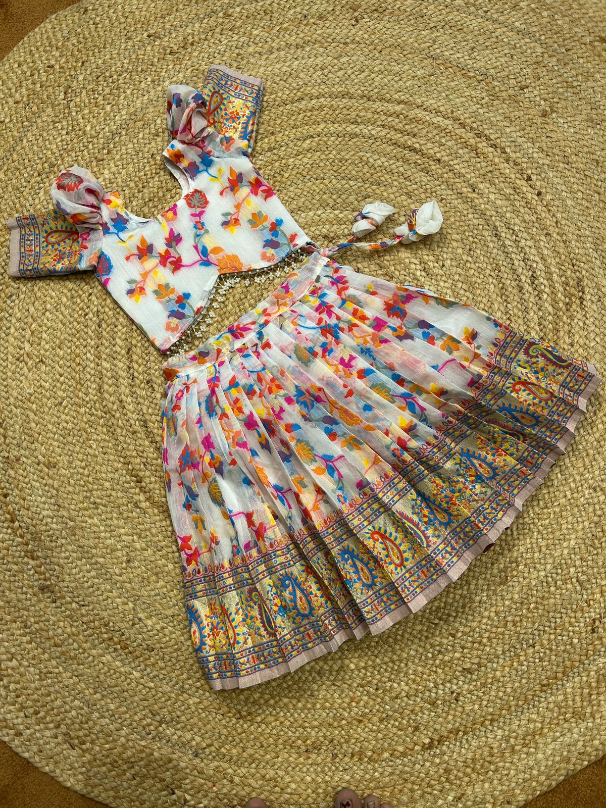 (SB431)Aish - Beautifully Colour Threads Weaved Pavadai Sattai