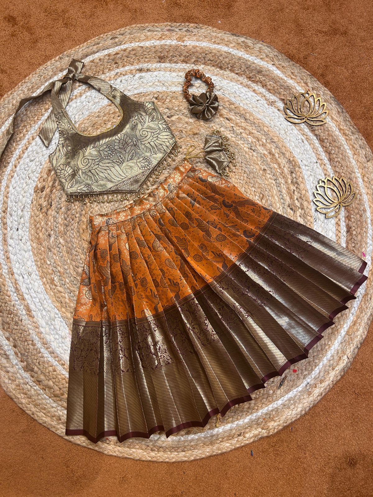 (SB490)Rust - Perfect Rustic Orange with Brown Border