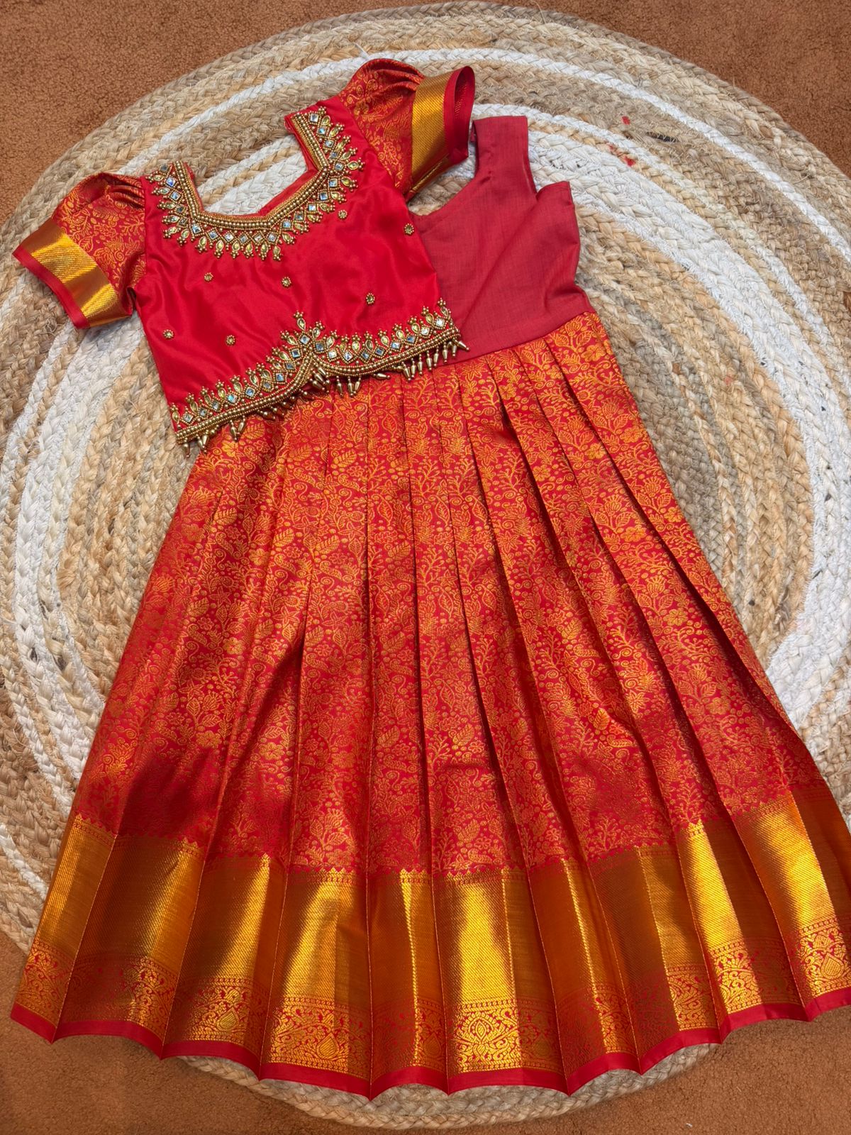 (SB573) Samudrika Aari Pavadai Sattai