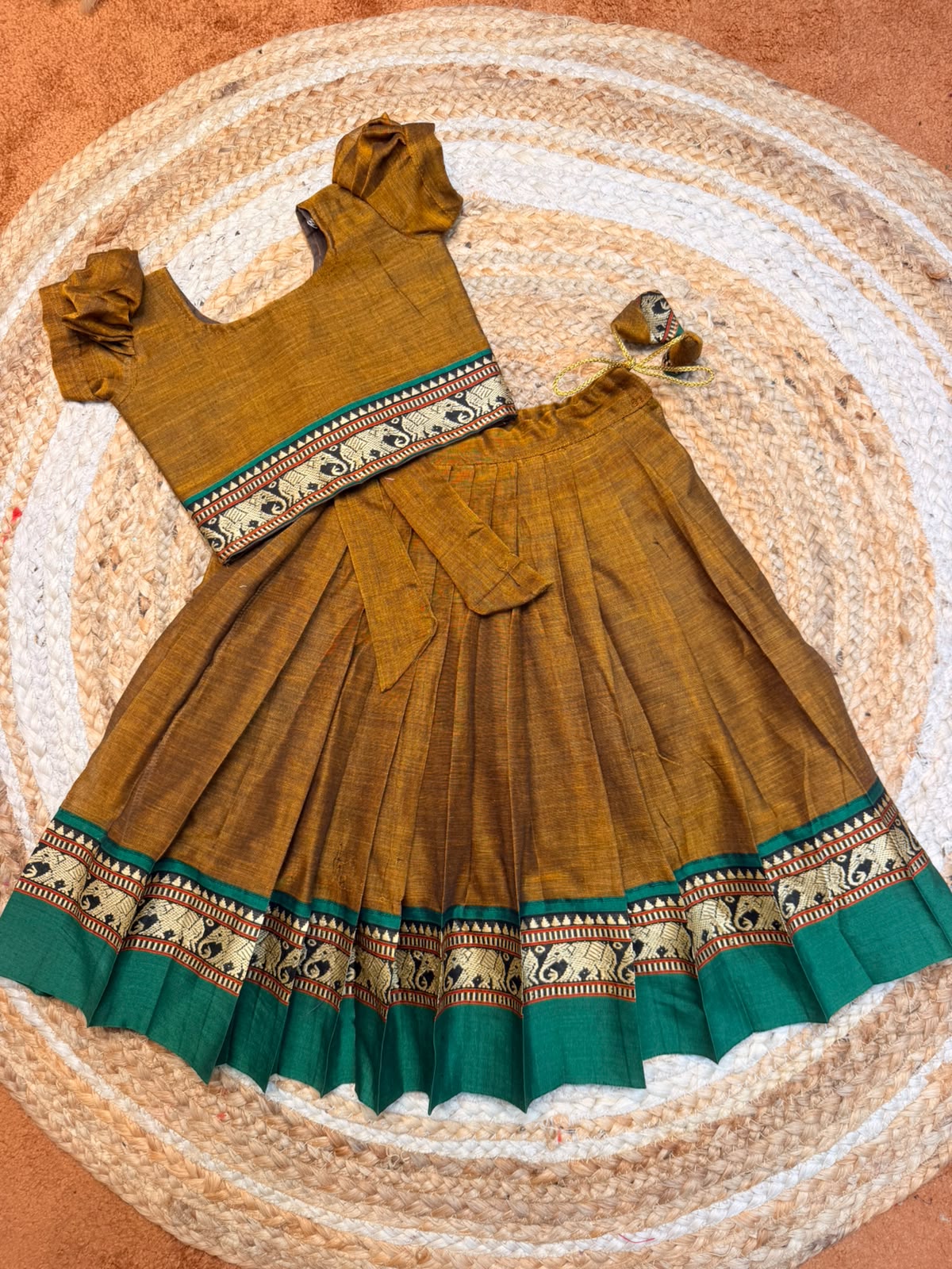 (SB604) Yannai Chettinad Cotton Pavadai Sattai