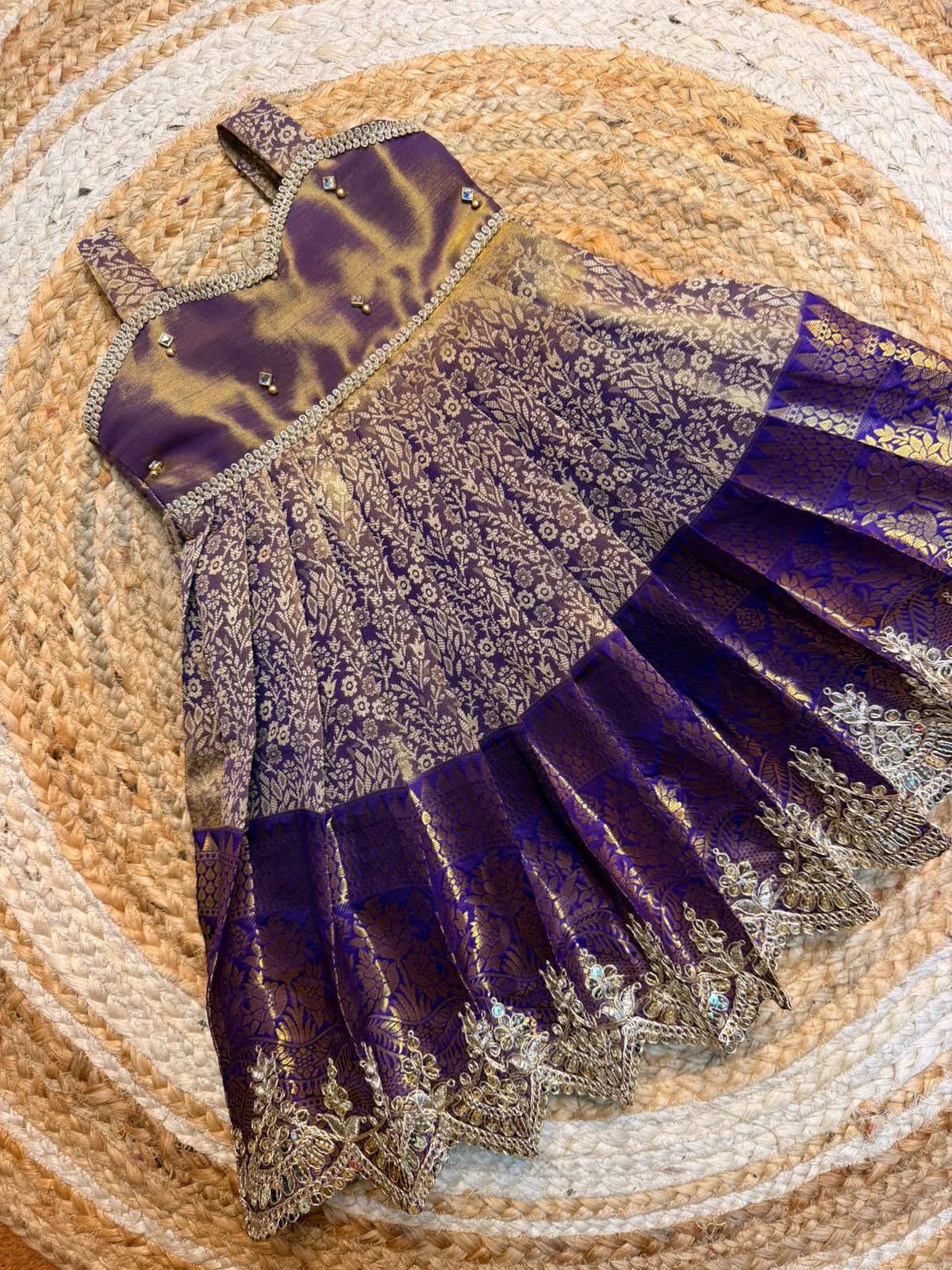 (SB629) Kanchipuram Bridal Semi Silk Gowns