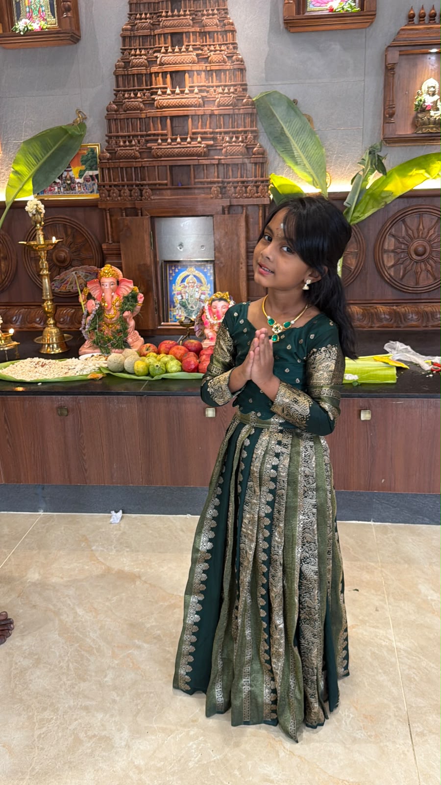 (SB634) Green Pure Khadi Pavadai sattai