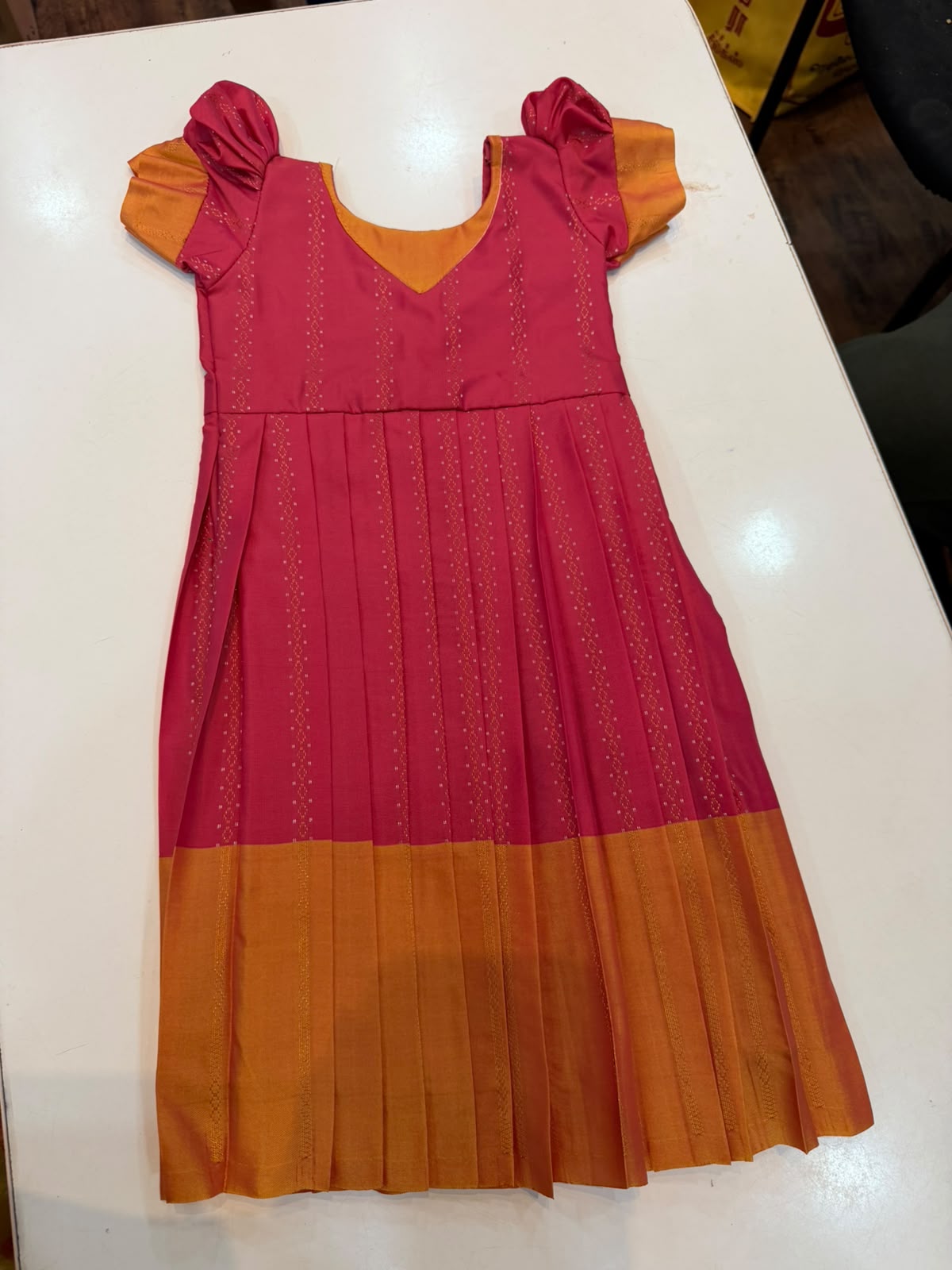 (SB652) Vintage Silk Gown