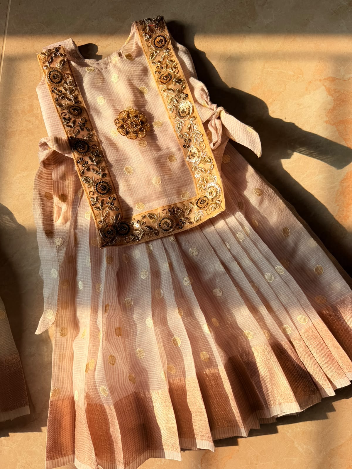 (SB673) Nila Ethnic Banarsai Set Collections