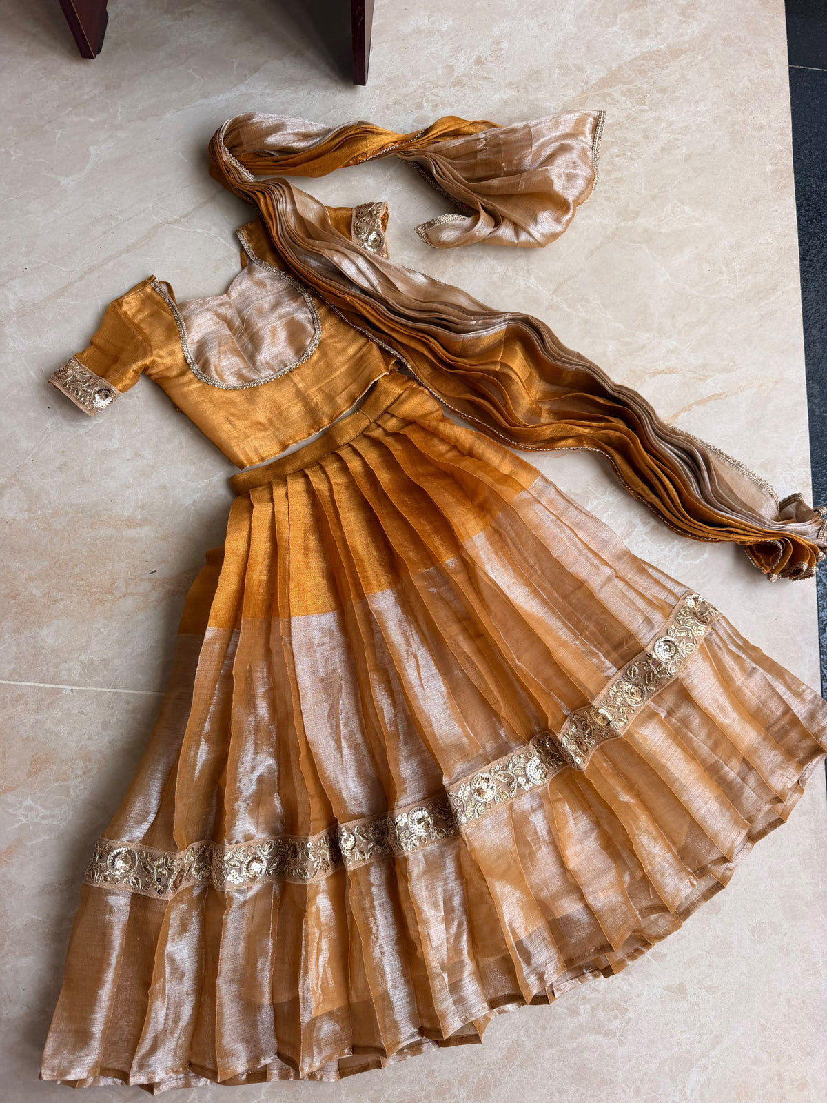 (SB675) Kanmani - Banarasi Double Tones Lehenga