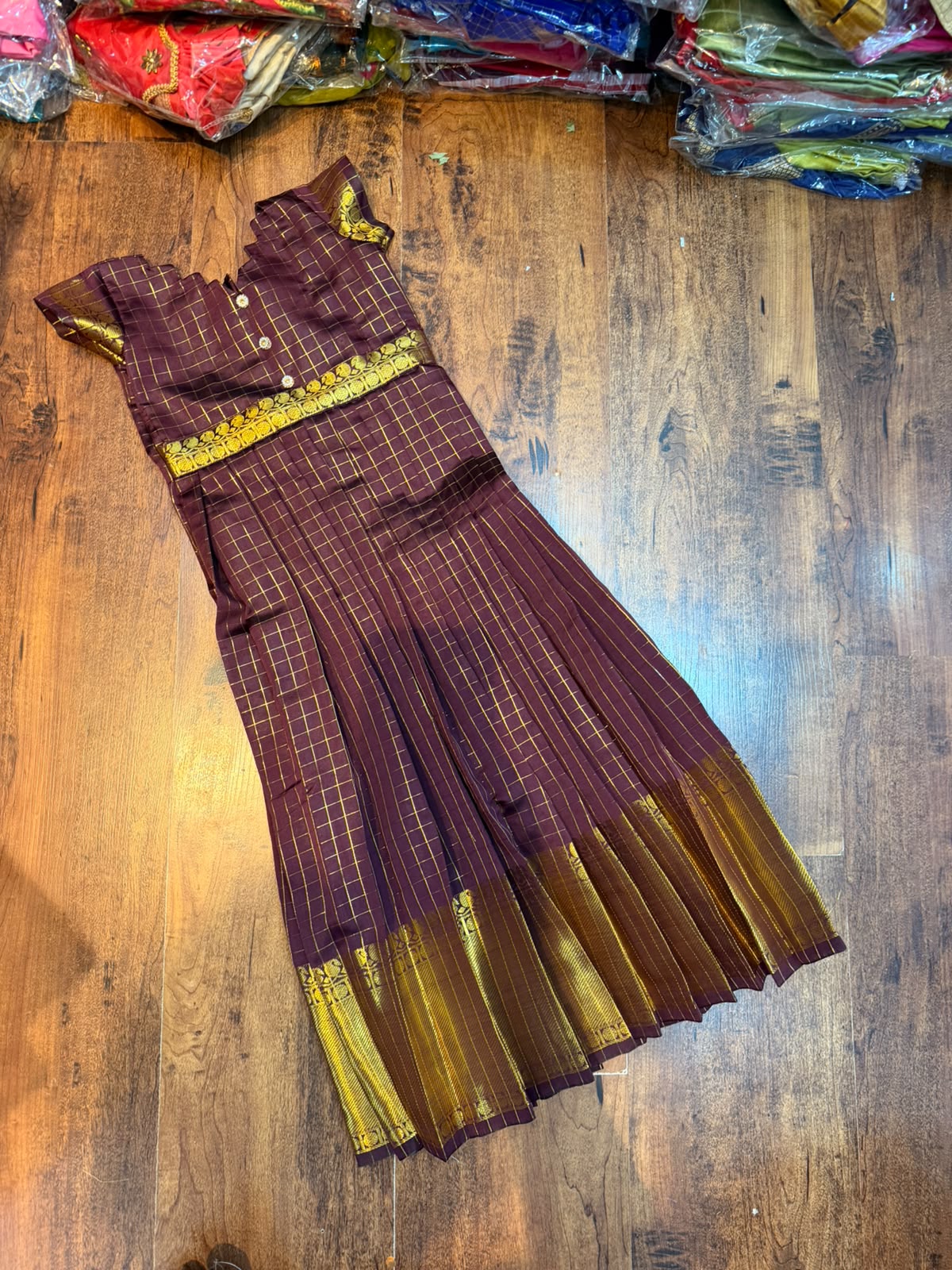 (SB679) Vannakili Budget Banarasi Silk Gown