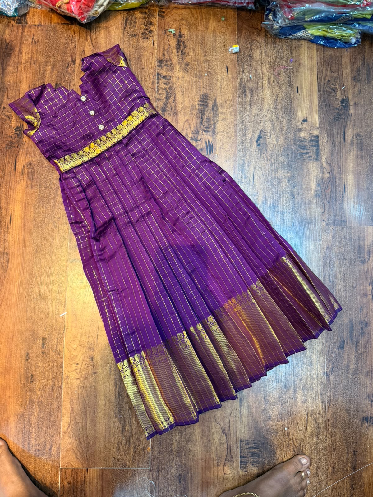 (SB676) Vannakili Budget Banarasi Silk Gown