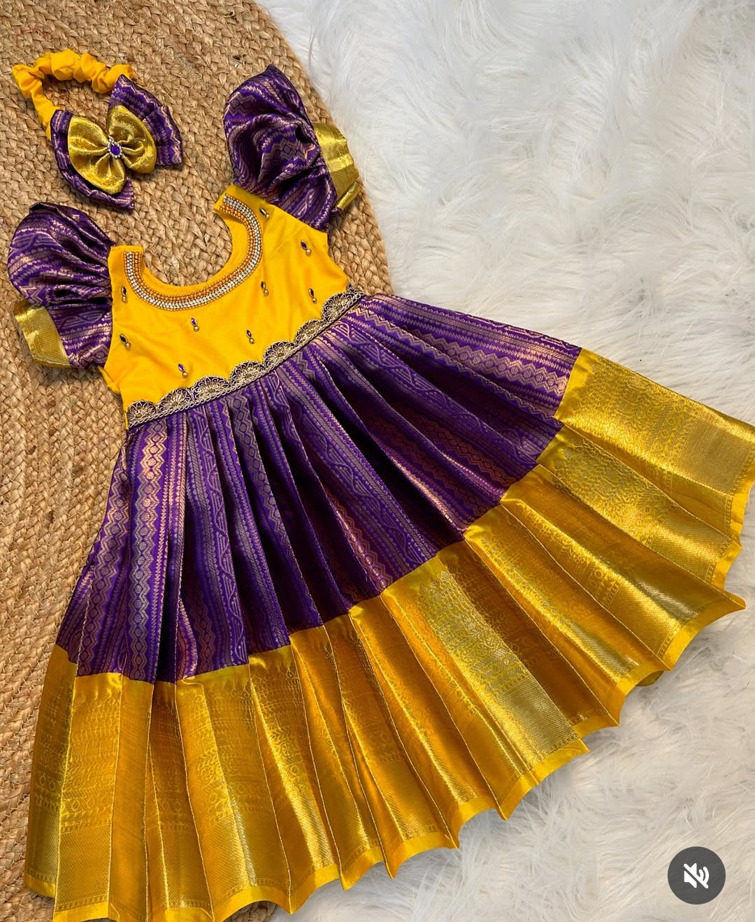 (SB238) Kannama- kanchipuram Semi silk Gown